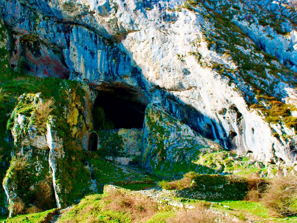 5.--TUNEL-SAN-ADRIAN