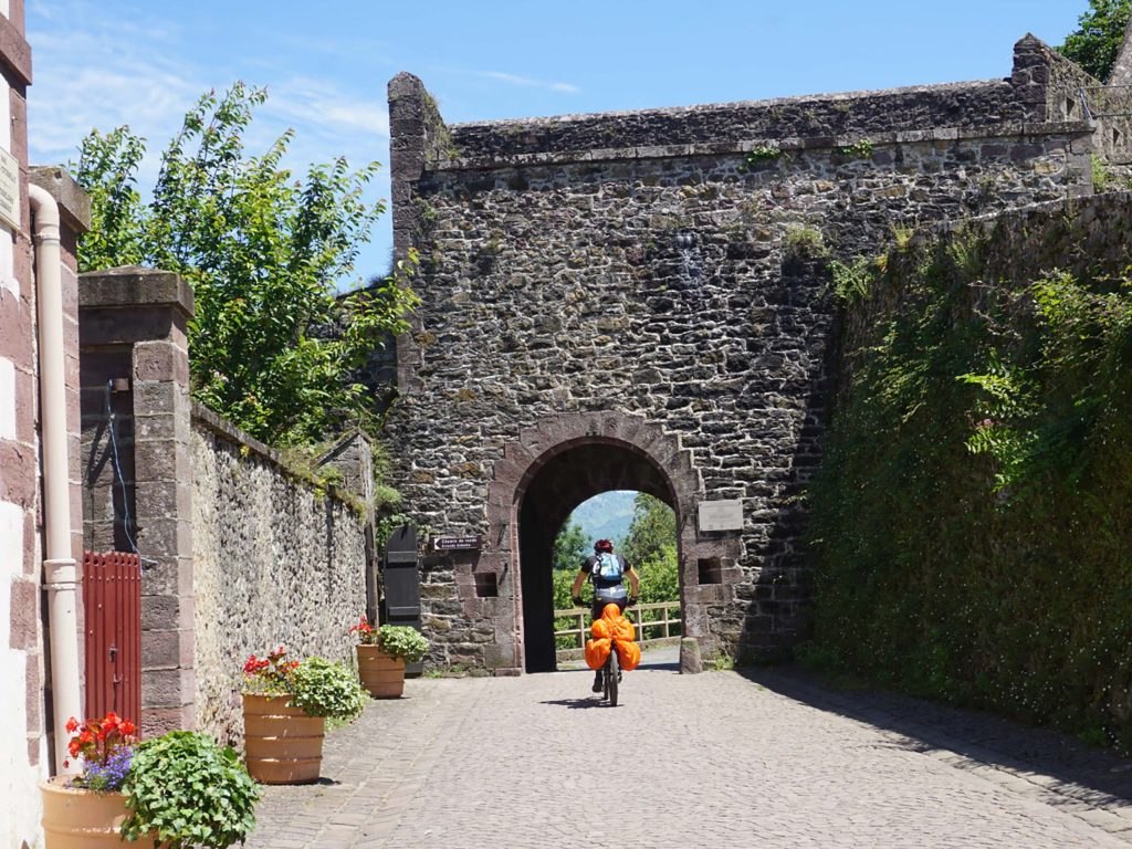 SAINT-JEAN-PIED-DE-PORT---CICLISTA