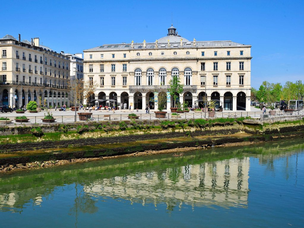 2.--BAYONA-AYUNTAMIENTO