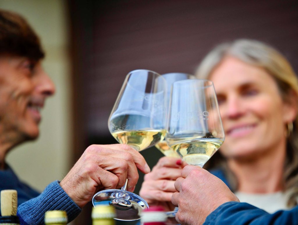 3.-Txakoli-chin-chin